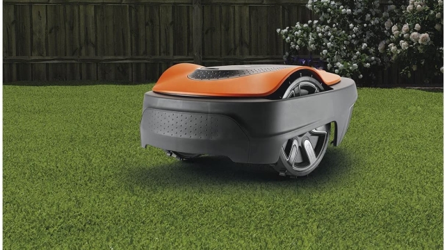 Rasenrobotik: Der intelligente Gartenhelfer für perfektes Grün